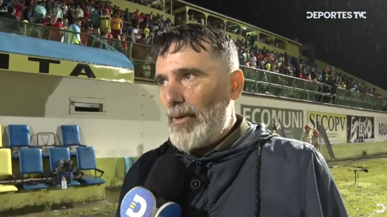 Fernando Araújo contento tras haber ganado el primer derbi olanchano del torneo