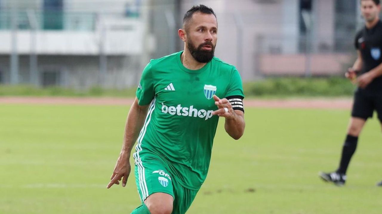 Alfredo Mejía renueva con Levadiakos de Grecia de cara a la siguiente temporada