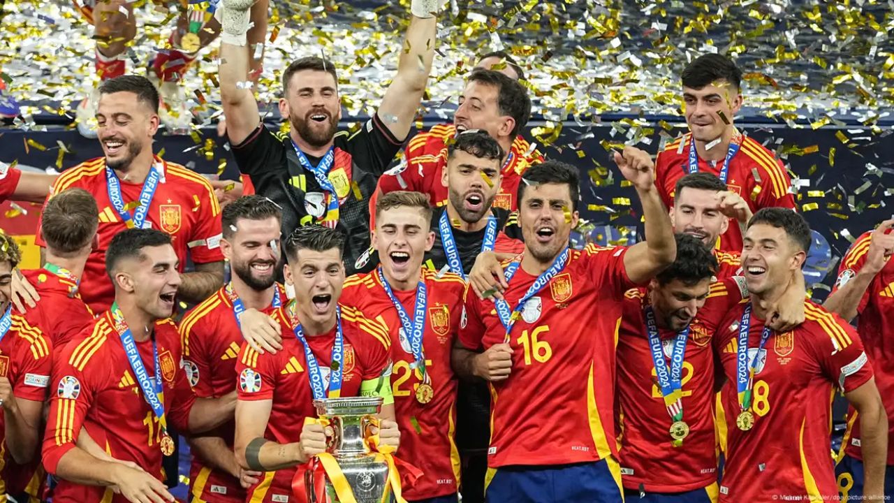 Campeón con España jugó la Eurocopa lesionado y ahora se perderá media temporada