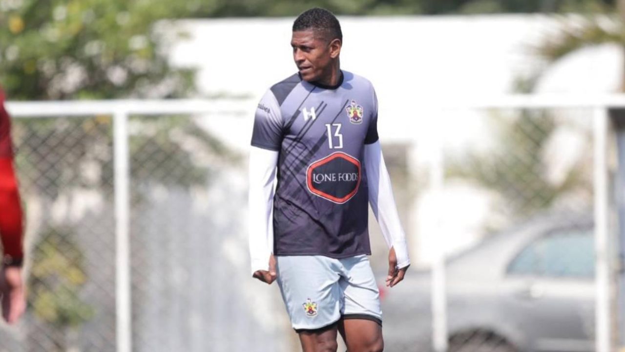 Carlo Costly da la sorpresa y 'ficha' con inesperado equipo en Honduras