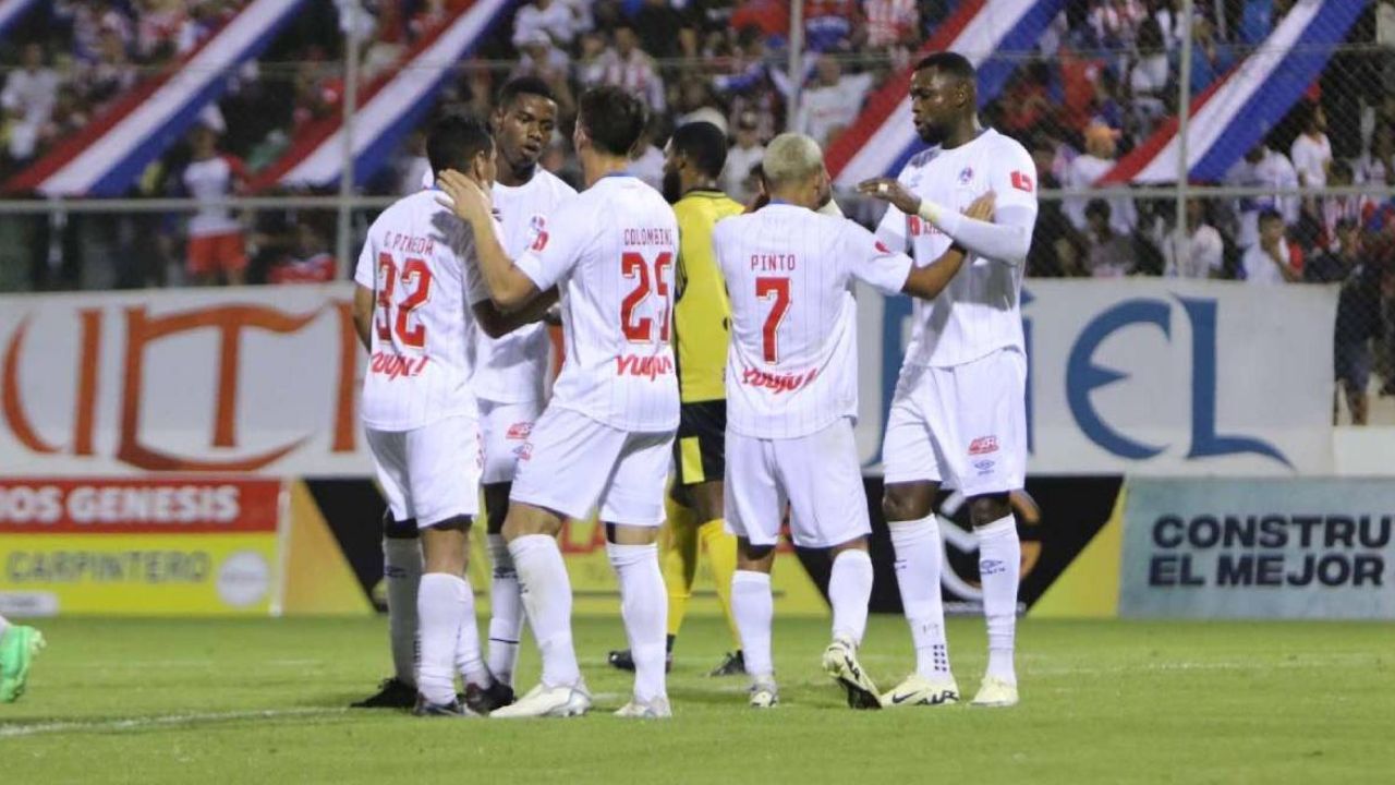 Olimpia receta goleada al Génesis en su estreno en el Apertura 2024