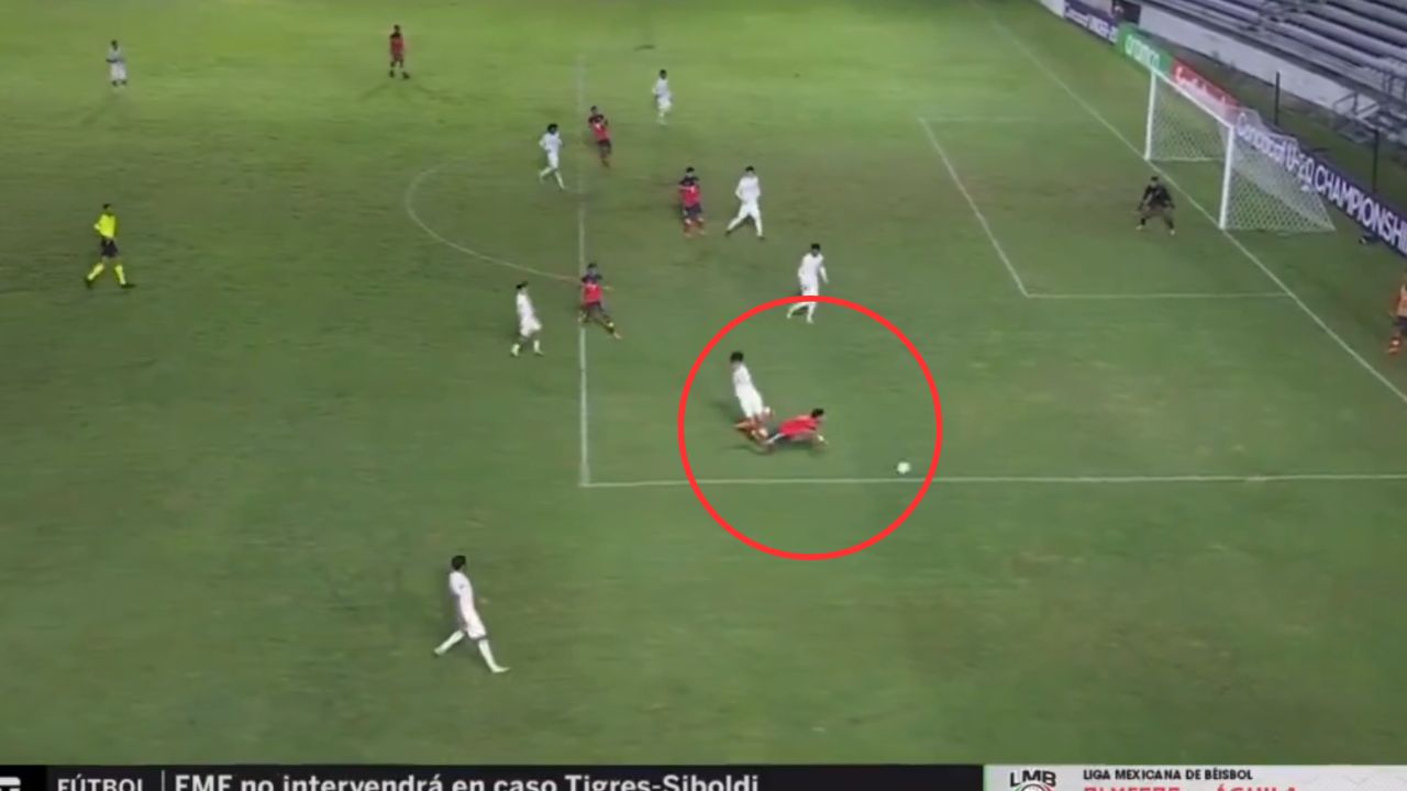 Así fue el absurdo penal que cometió Honduras ante Cuba en el Premundial Sub-20