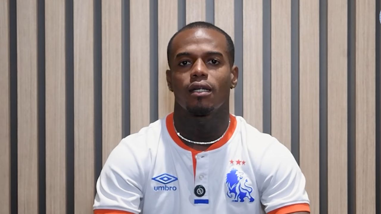 Edwin Solano responde a las críticas en redes sociales por jugar poco en Olimpia