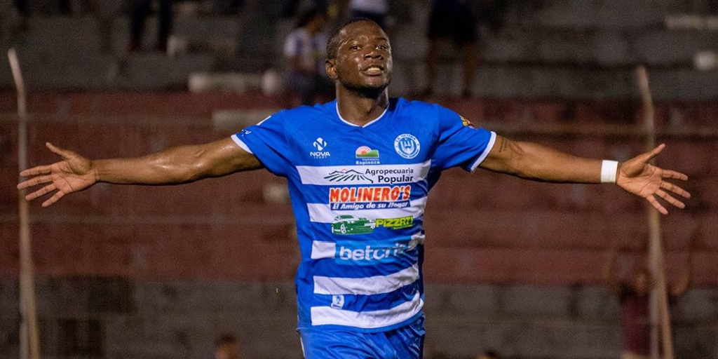 Luis Hurtado: la carta goleadora de Victoria y su reto ante Olimpia