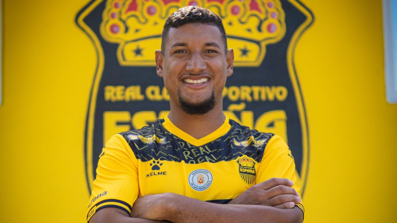Bryan Acosta se convierte en nuevo fichaje de Real España