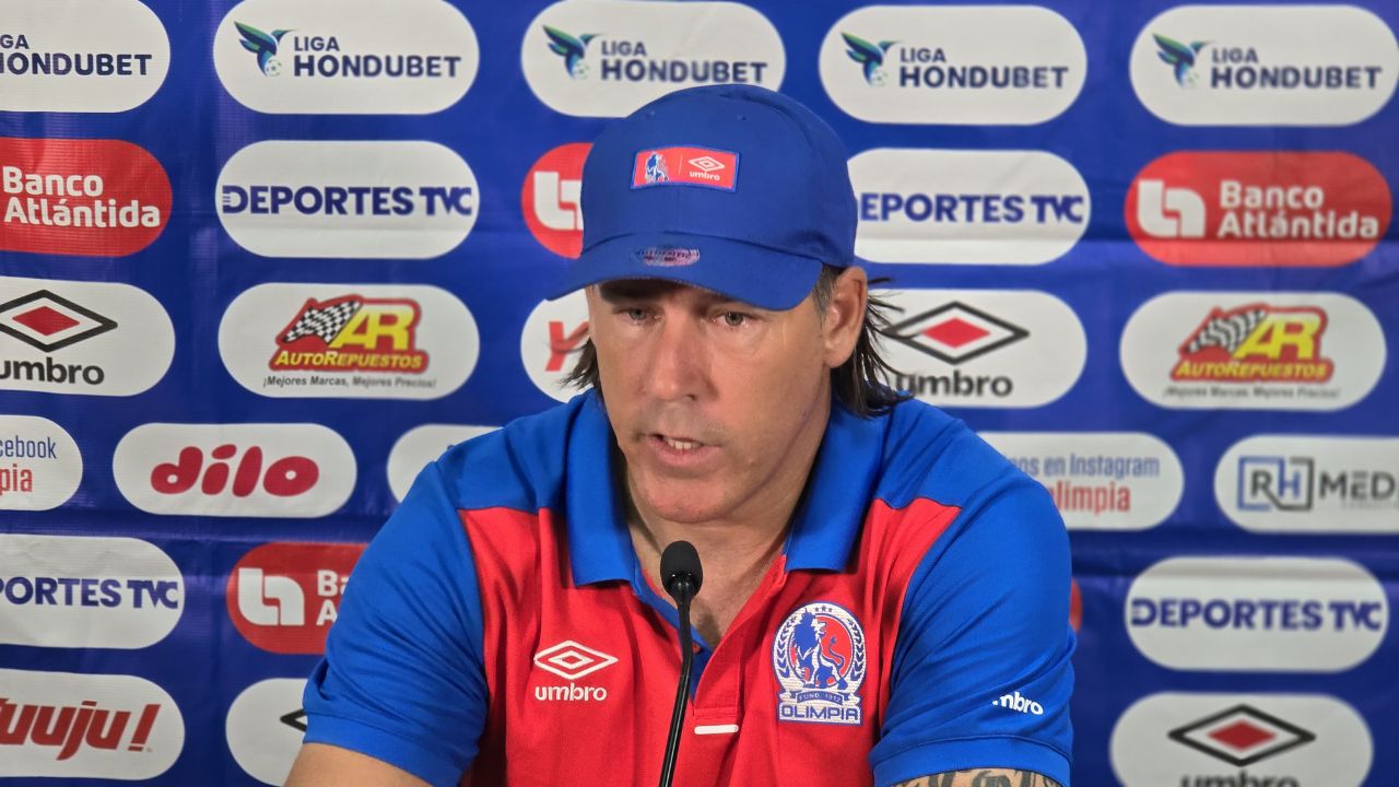 Gustavo Reggi comparte su inconformidad con el arbitraje del Olimpia vs Motagua