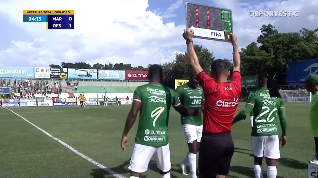 Marathón sorprende con dos cambios a los veinte minutos del partido