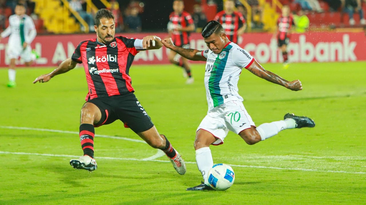 Alajuelense remontó ante Marathón en su estreno en la Copa Centroamericana