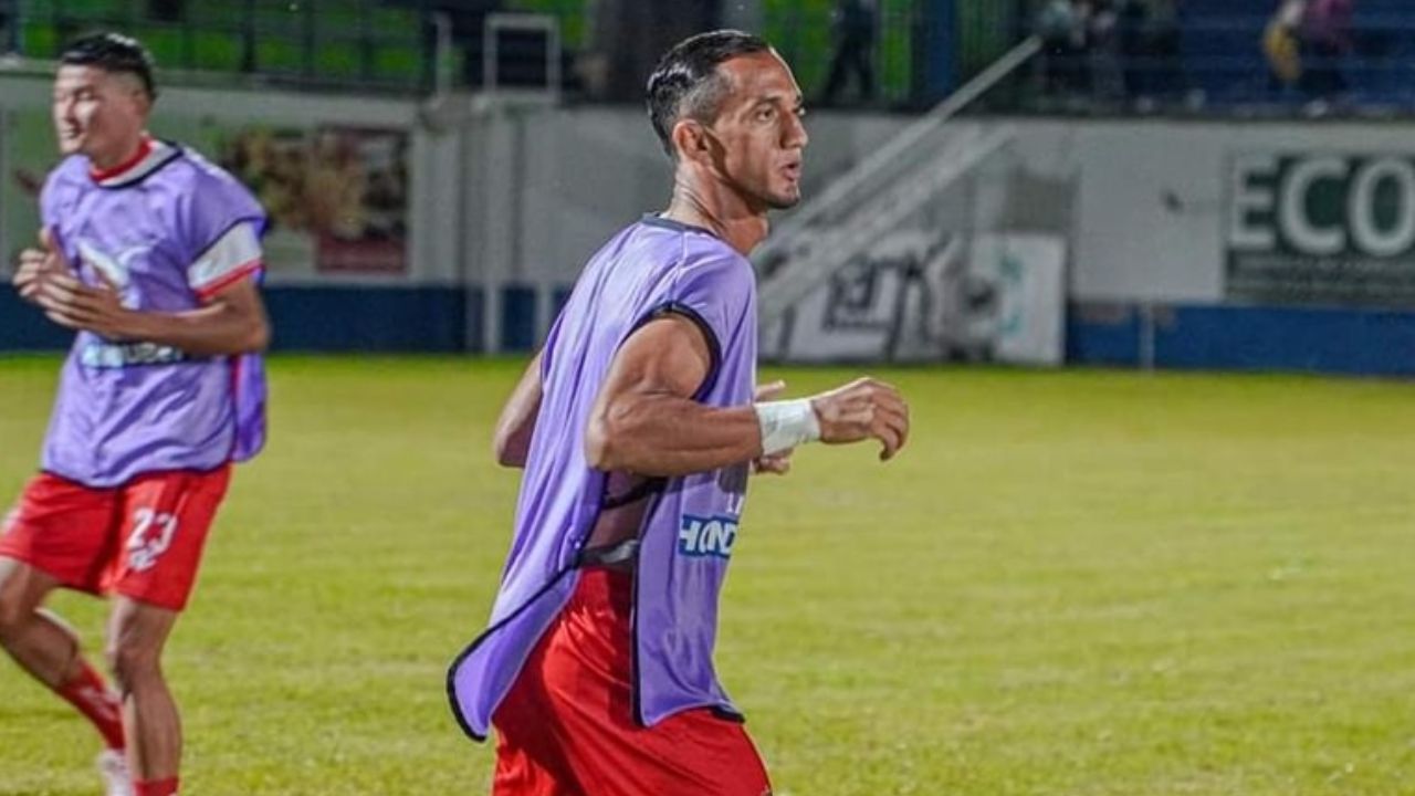 Diego Reyes se baja del partido de Real Sociedad ante Motagua y confirma la razón