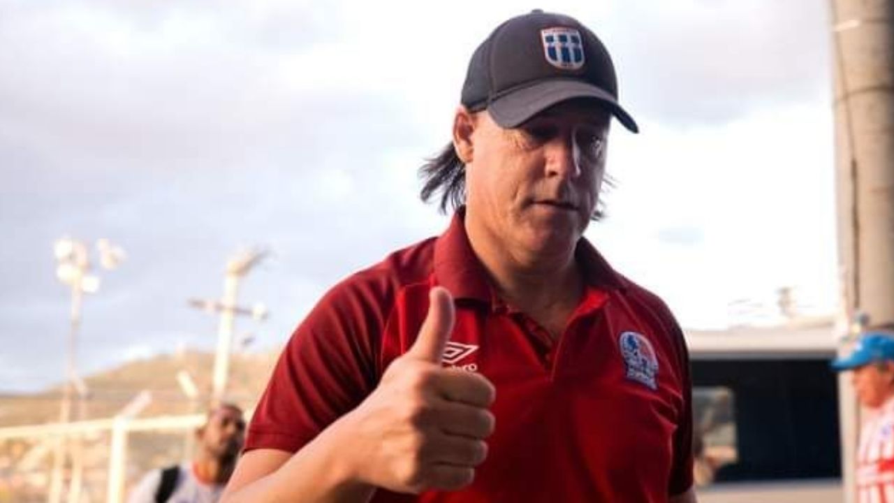 El sorpresivo registro de Gustavo Reggi cuando le toca dirigir al Olimpia