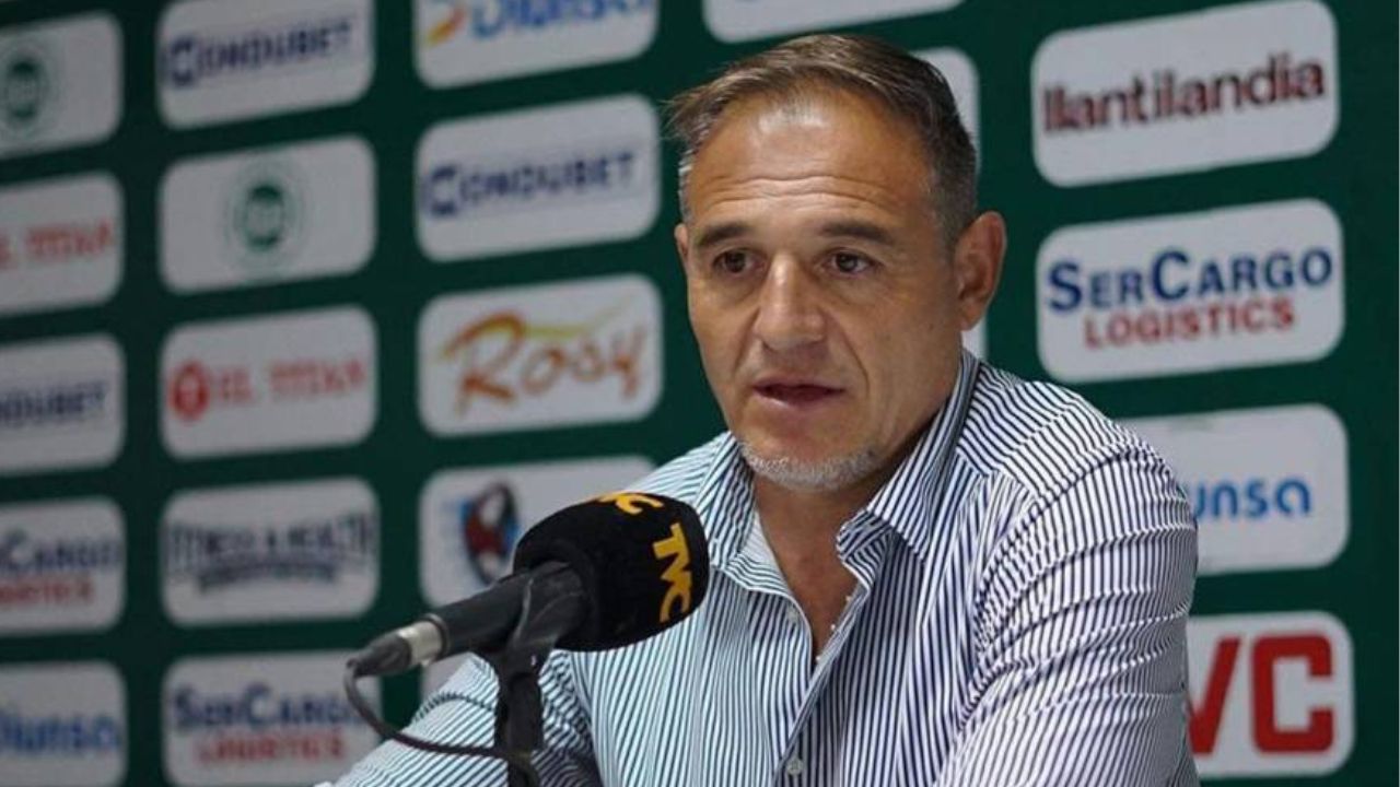 Tota Medina responde al ultimátum tras caer en el clásico sampedrano