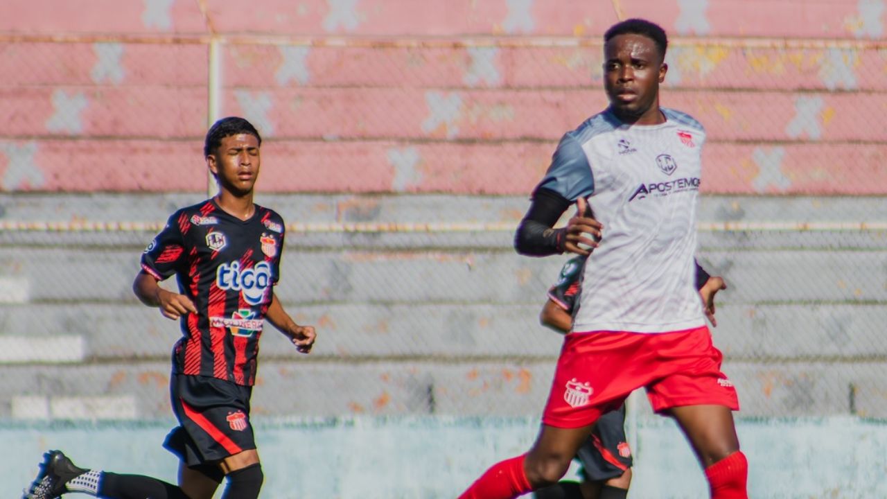 Se confirma la cantidad de jugadores inscritos por el Vida para la Liga de Ascenso
