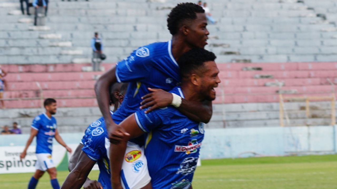 Victoria lucha hasta el final y logra vencer a UPNFM