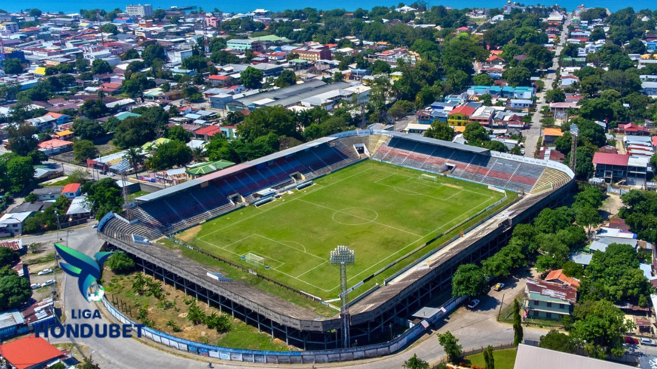 Estadio Ceibeño sufre problema que afectará en Liga Nacional