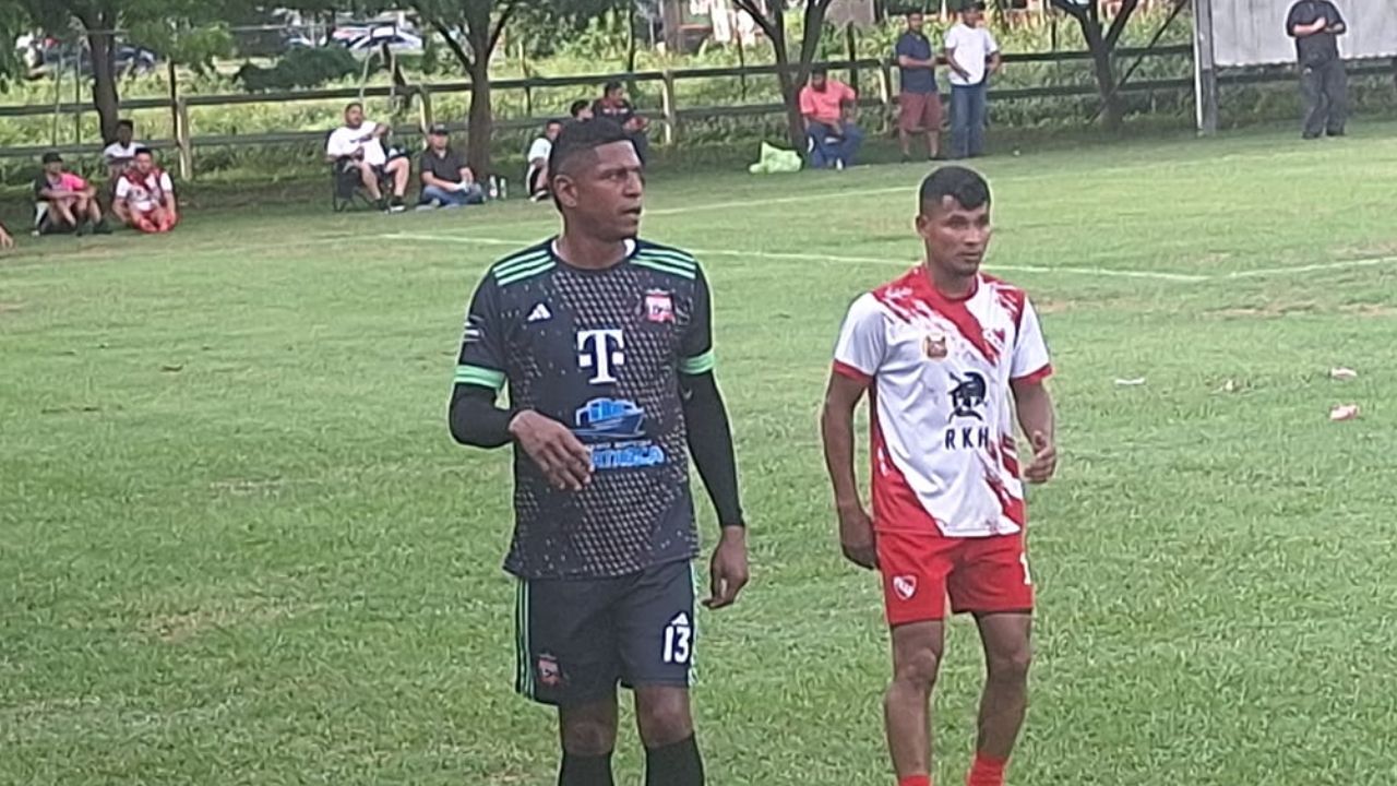 Carlo Costly debuta con gol en liga de Veteranos de San Pedro Sula