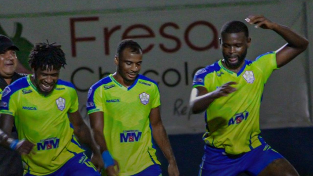 Olancho FC se lleva el triunfo en el último minuto ante Juticalpa en debut del Primi