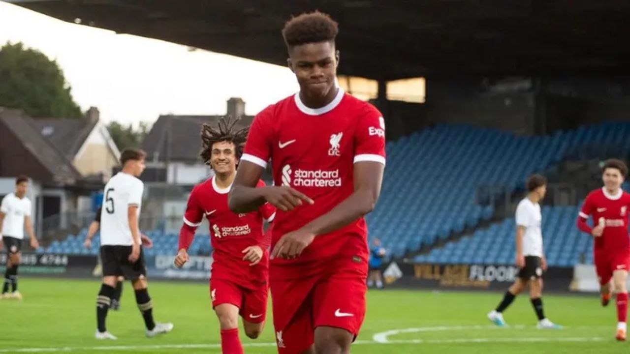 Keyrol Figueroa debutó en la UEFA Youth League con el Liverpool