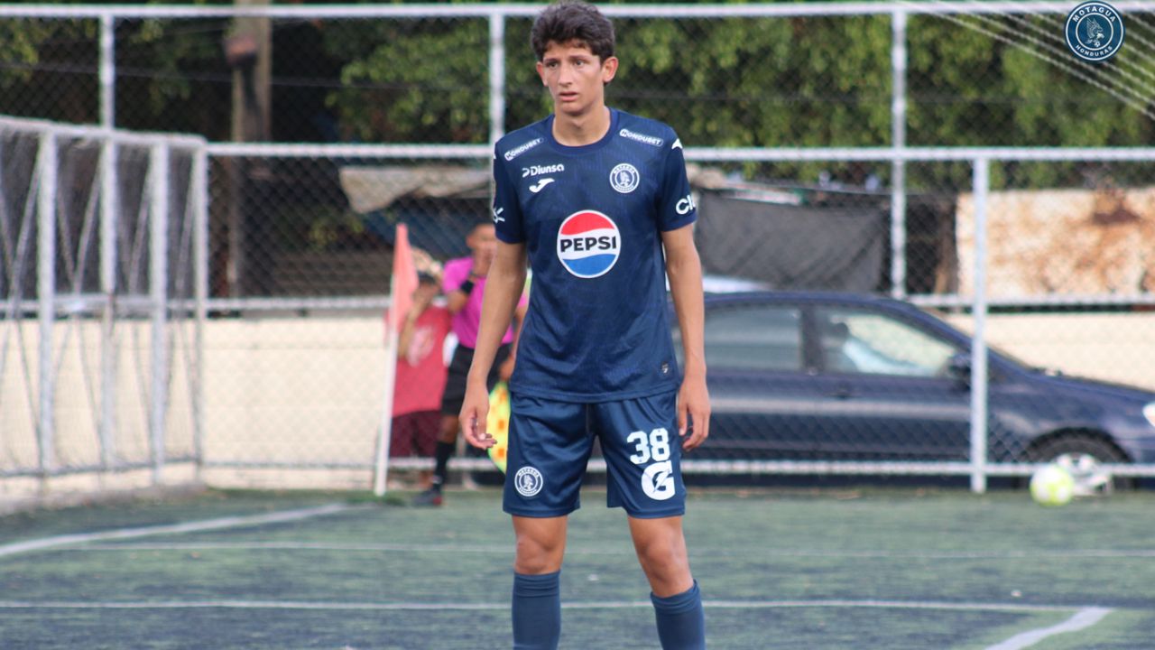 Hijo de Diego Vazquez anotó doblete con las reservas del Motagua