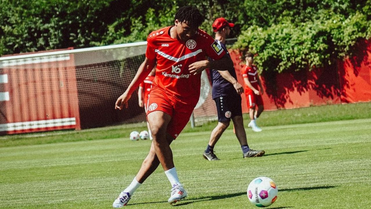 Nayrobi Vargas convocado en amistoso con el primer equipo del Mainz