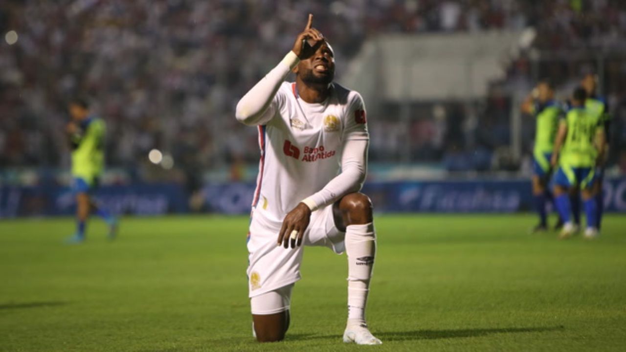 Olimpia recuperaría a Yustin Arboleda para la jornada 7