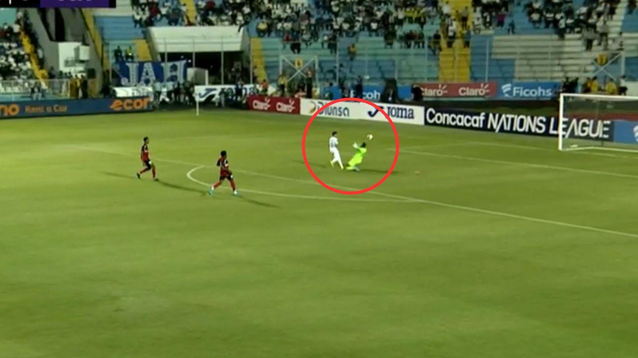 Árbitra norteamericana se equivoca e invalida un golazo de Edwin Rodríguez