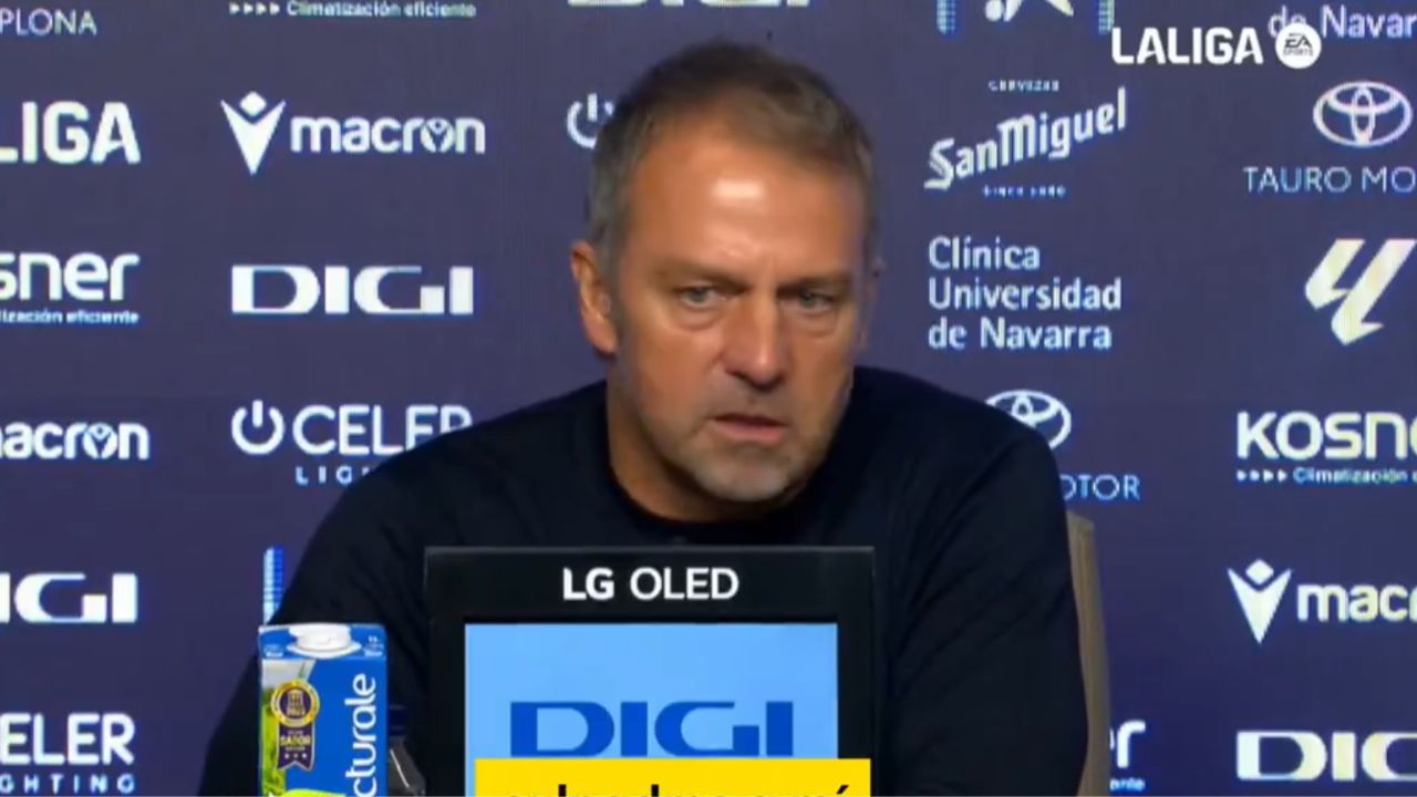 Hansi Flick da la cara tras la caída del invicto del Barcelona en LaLiga Española