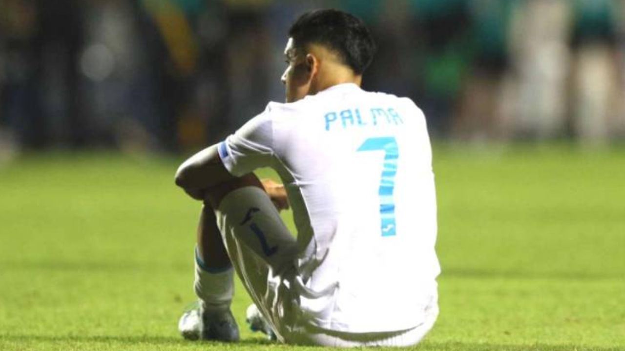 Luis Palma toma inesperada decisión tras la derrota de la Selección de Honduras