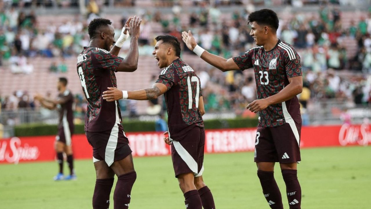 México no falla y golea a Nueva Zelanda en el debut del Vasco Aguirre