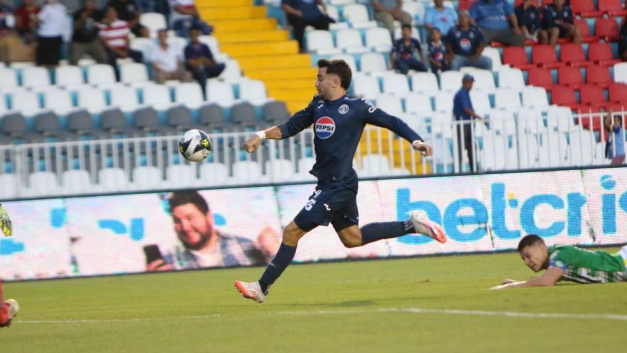Motagua no falla ante Juticalpa FC en el regreso goleador de Agustín Auzmendi