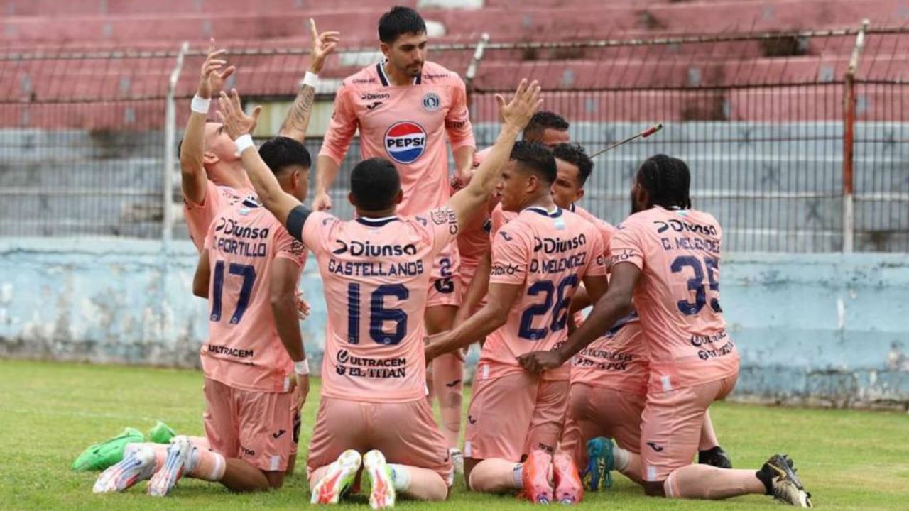 Orlando Ponce confirma el primer fichaje de Motagua para el Clausura 2025