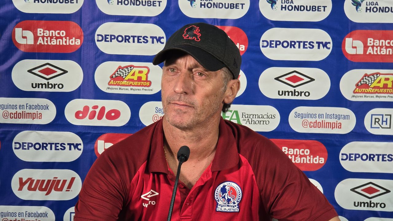 Pedro Troglio envía mensaje a Bengtson y explica el nuevo 'problema' en el Olimpia