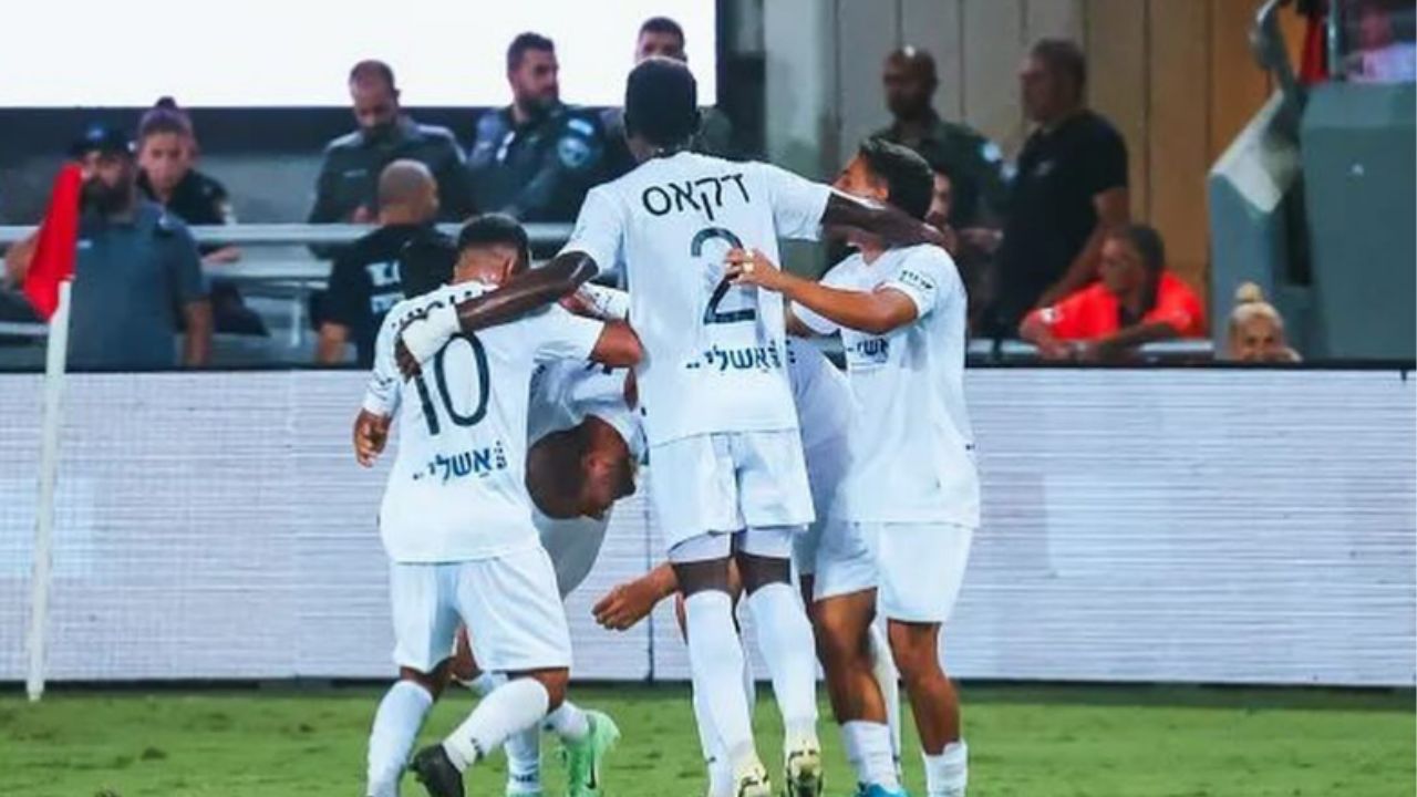 Wesly Decas es noticia tras su debut con el Hapoel de la segunda división de Israel