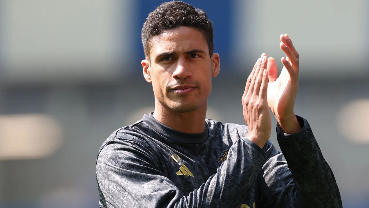 Raphael Varane sorprende al retirarse del fútbol con 31 años