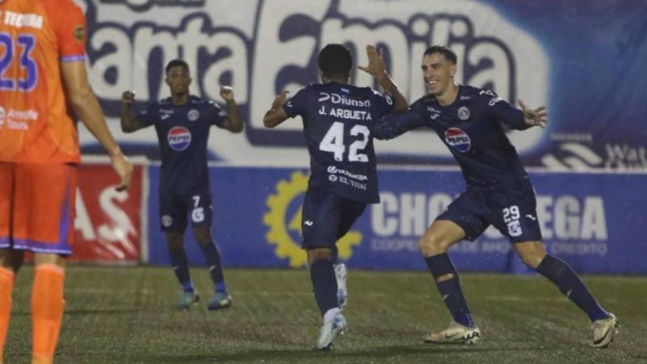 Motagua vence con contundencia a UPNFM y sueña con el liderato