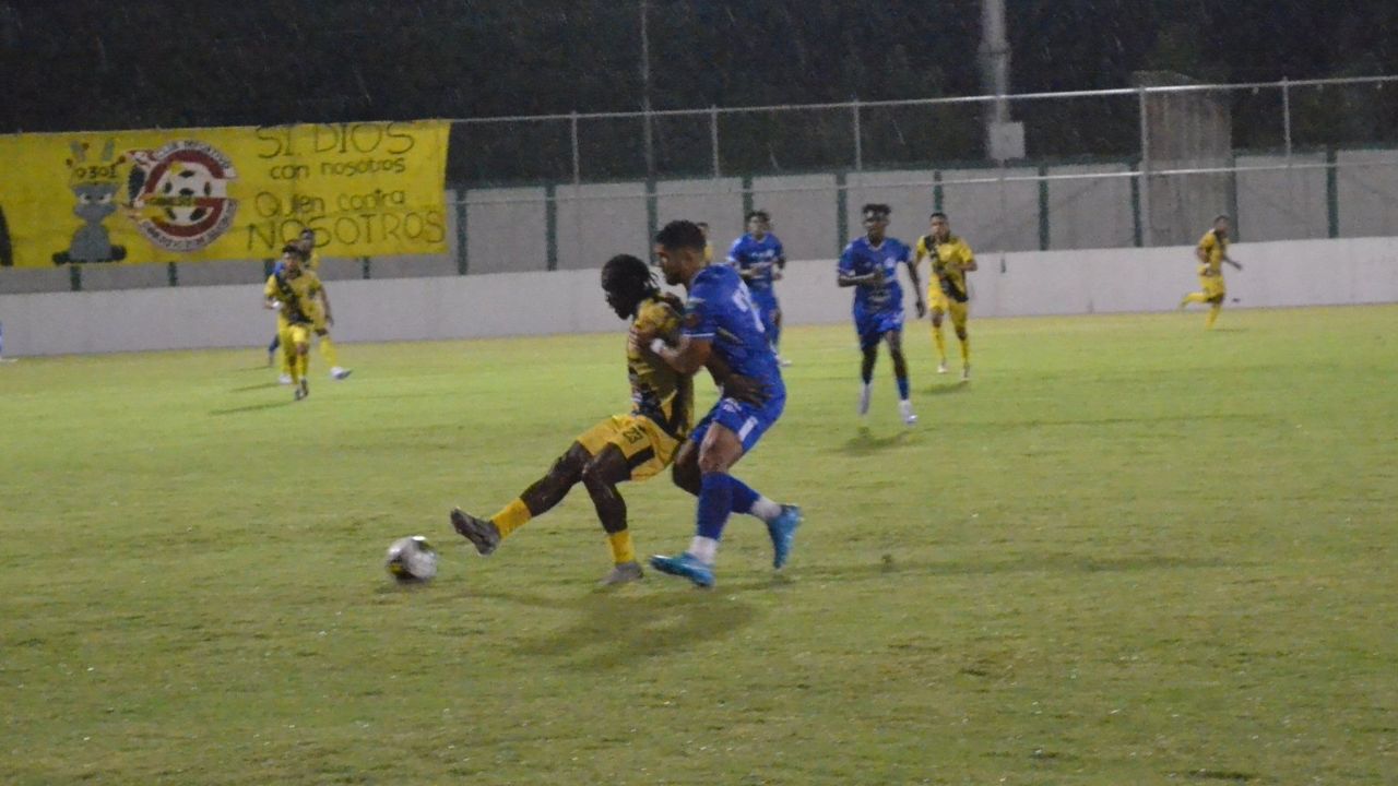 Génesis vence a Victoria en el último minuto y Tilguath se despide con un triunfo