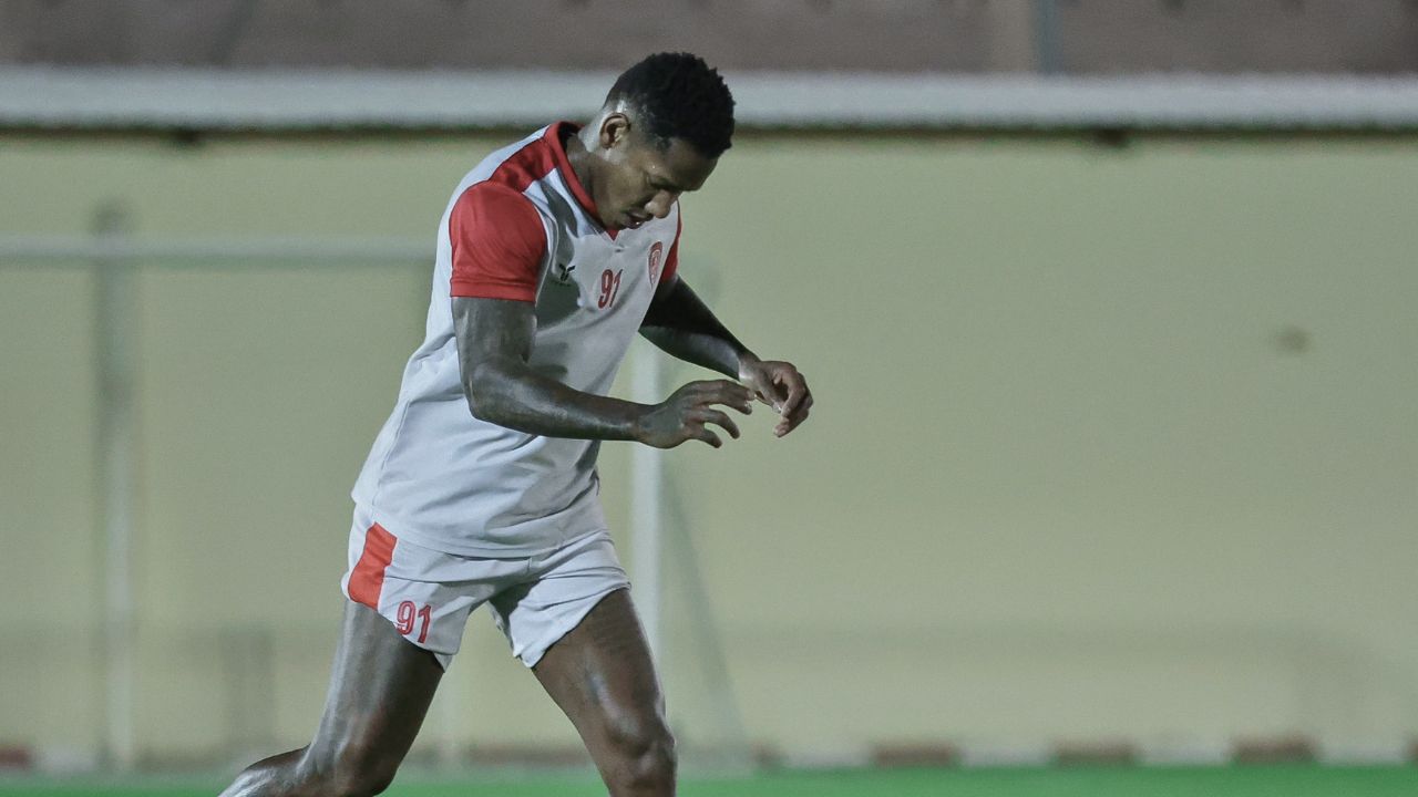 Romell Quioto ausente en el último partido del Al-Arabi en Arabia Saudita