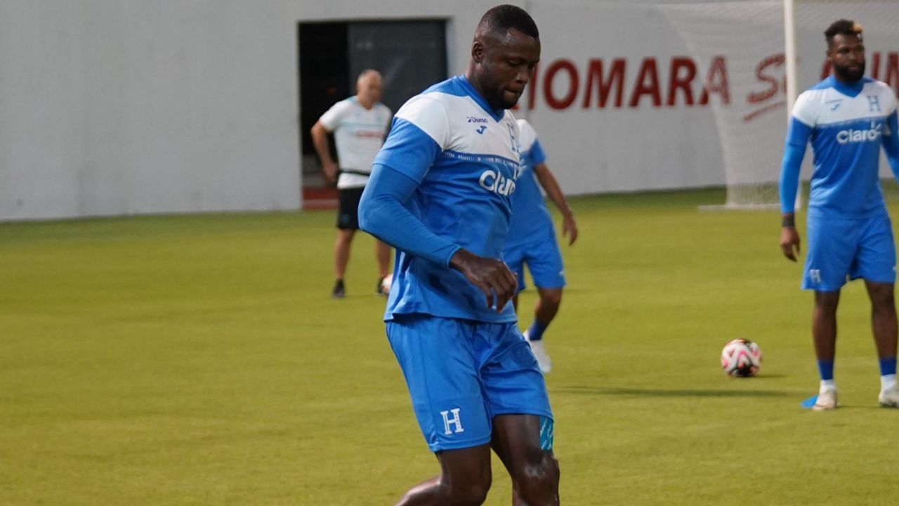 Yustin Arboleda responde a quienes lo critican por su llamado a la selección