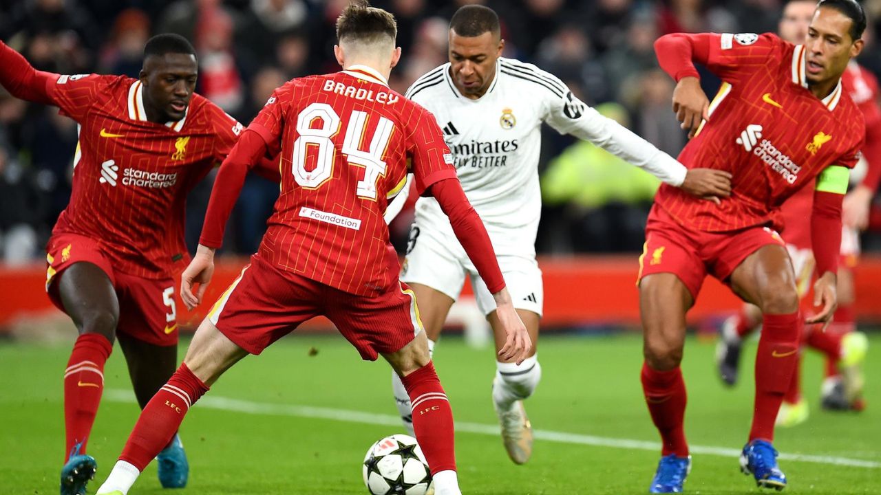 Real Madrid se accidenta en Liverpool y enciende las alarmas en Champions League