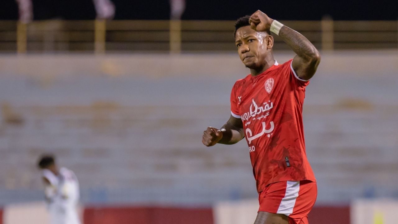 Romell Quioto sigue con su racha en Arabia Saudita y anota golazo