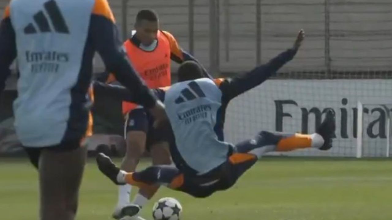 Kylian Mbappé cerca de ser lesionado por compañero en entreno de Real Madrid