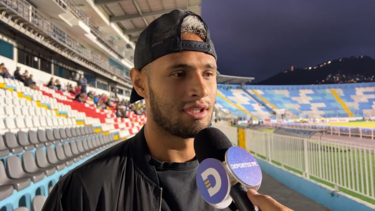 Alex López revela cuándo regresará a las canchas tras lesionarse vs México