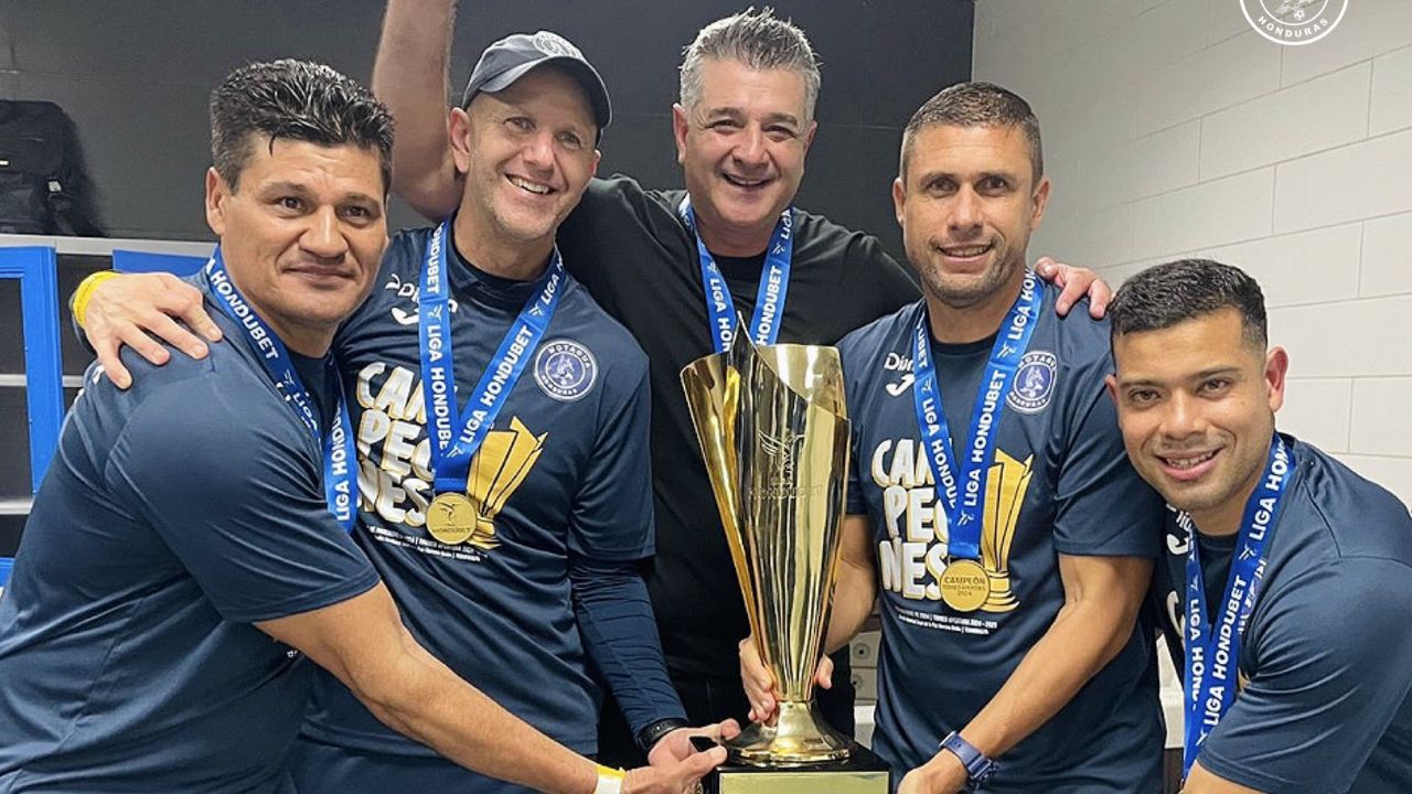 Diego Vazquez toma decisión tras ganar el título 19 en la historia del Motagua