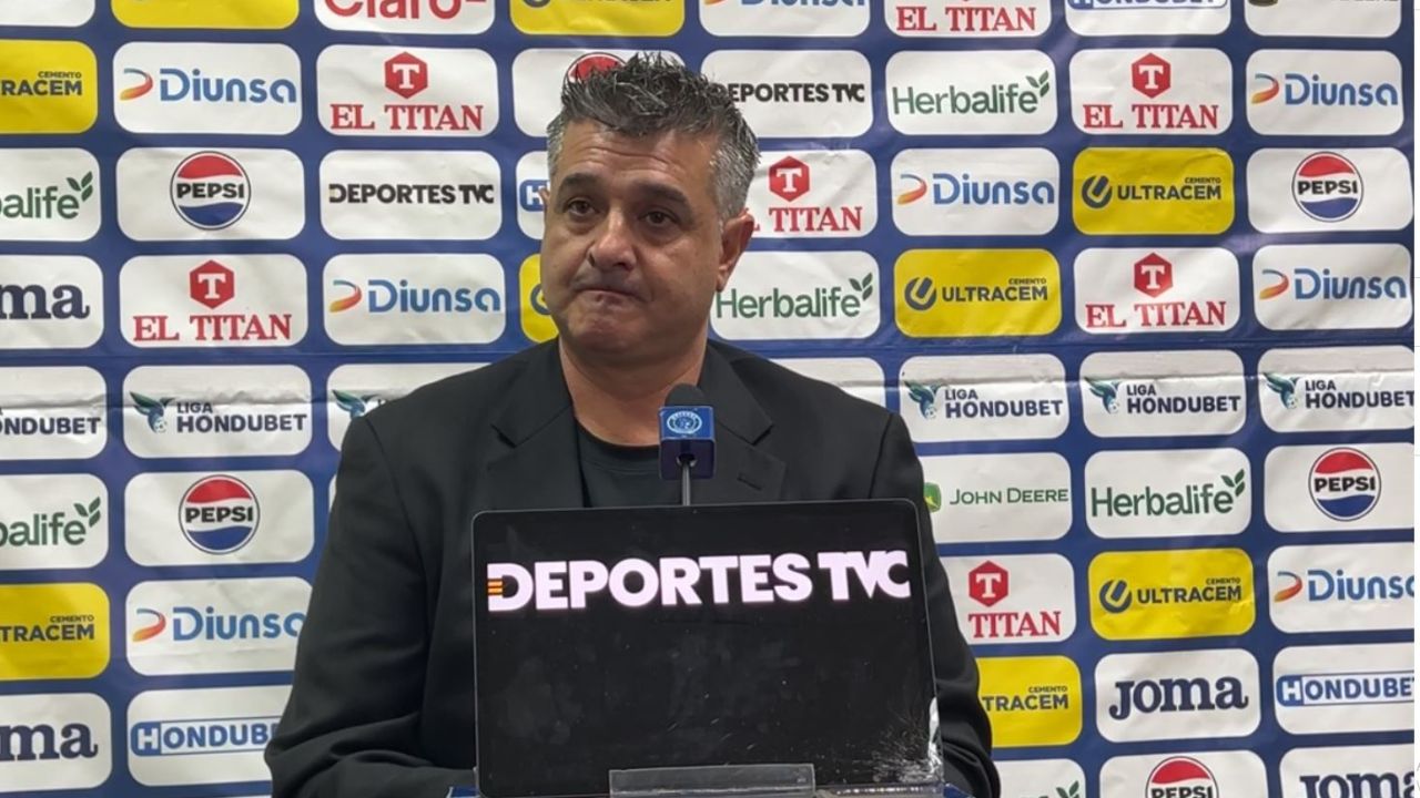 Diego Vazquez se queja del arbitraje tras empatar final de ida vs Olimpia