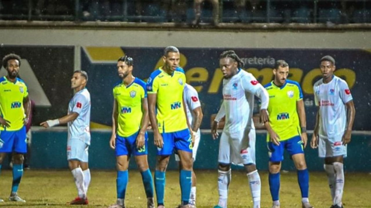 Futbolista del Olimpia es captado con jugador del Olancho FC
