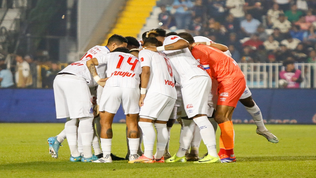 Jugador del Olimpia anuncia su boda previo a la final de vuelta vs Motagua