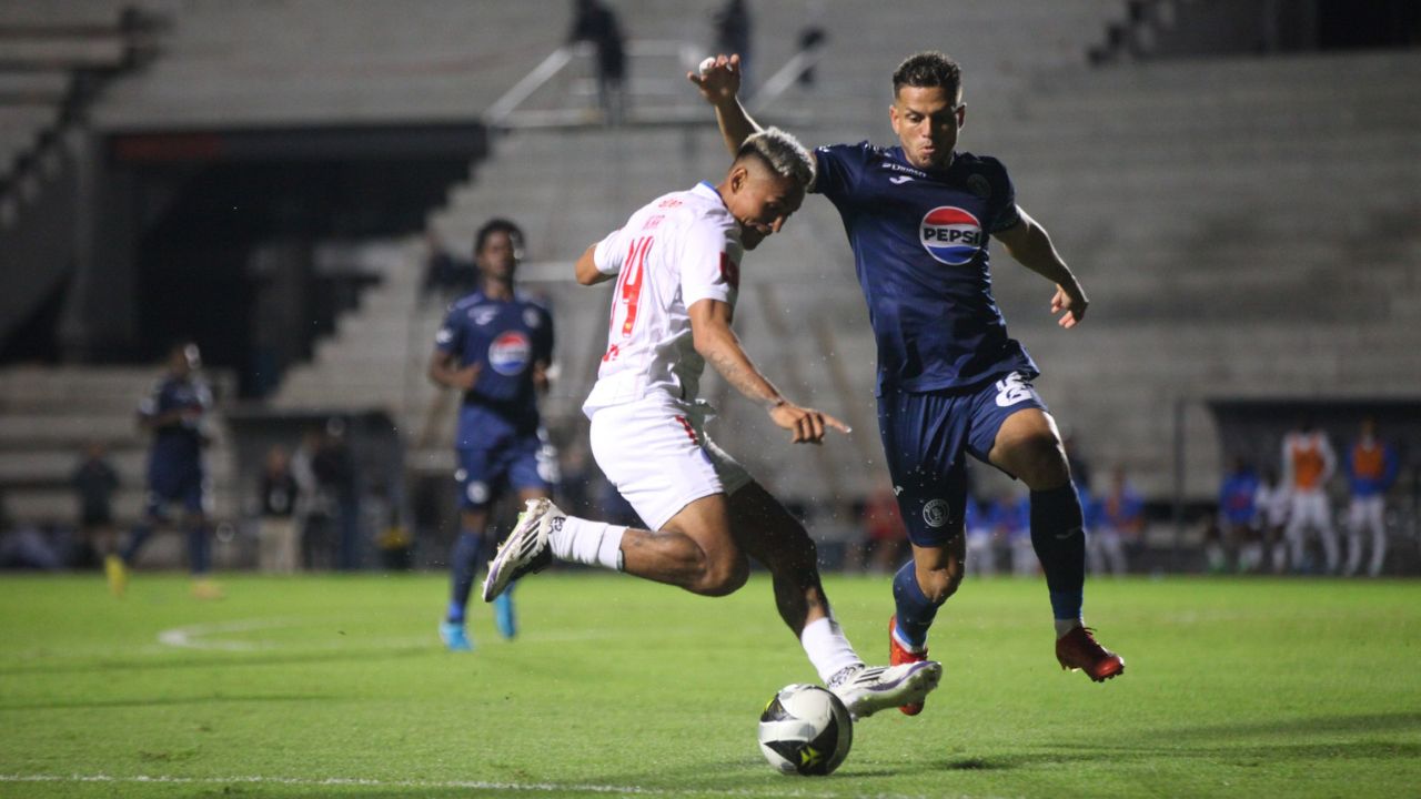 Motagua y Olimpia empatan en la final de ida y dejan todo para el domingo