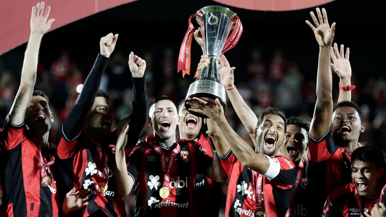 Alajuelense se corona bicampeón de la Copa Centroamericana tras vencer al Real Estelí