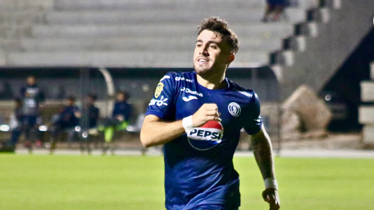 Auzmendi revela por qué le dejó penal a su hermano y admite que Motagua es favorito al título