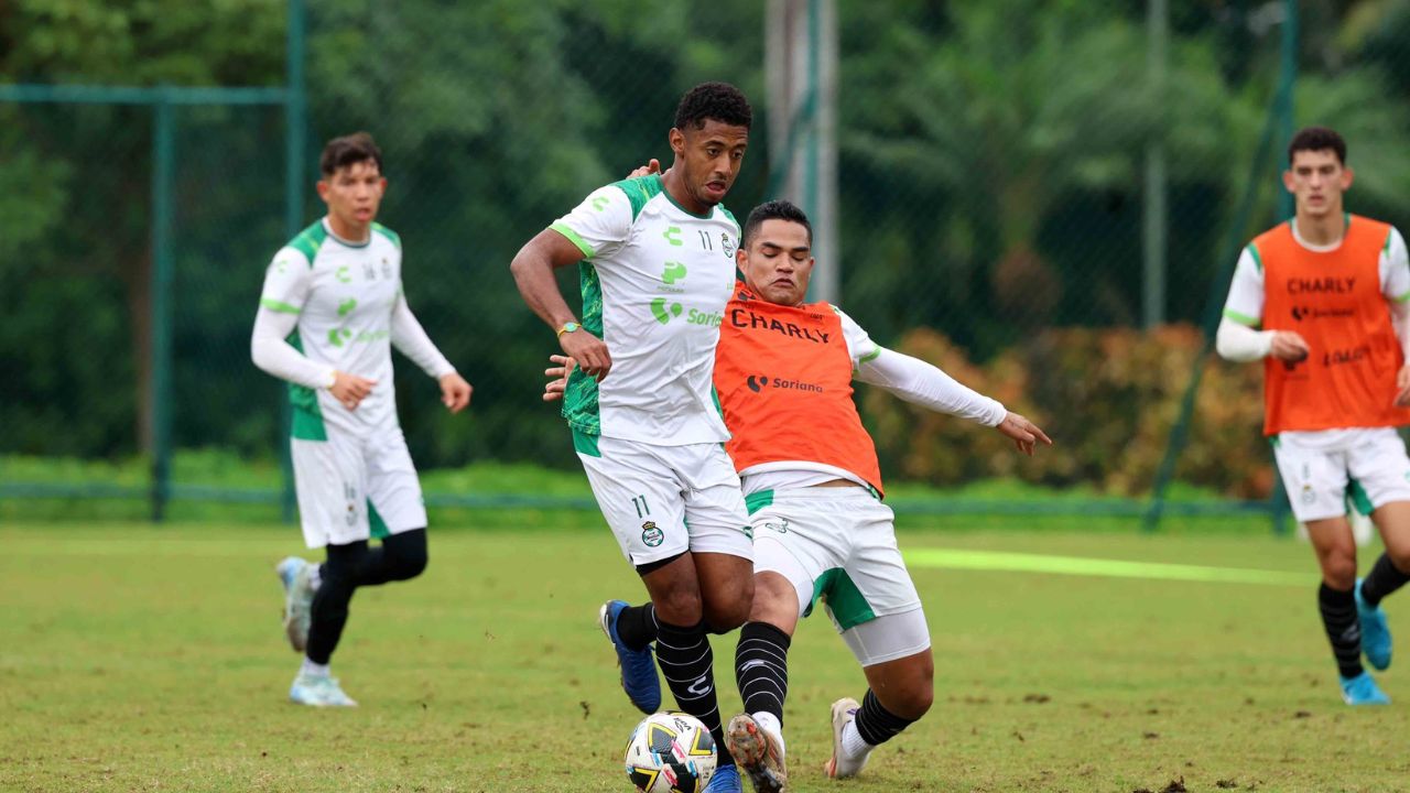 Así le fue al Choco Lozano en el primer partido de la era Tano Ortiz con Santos