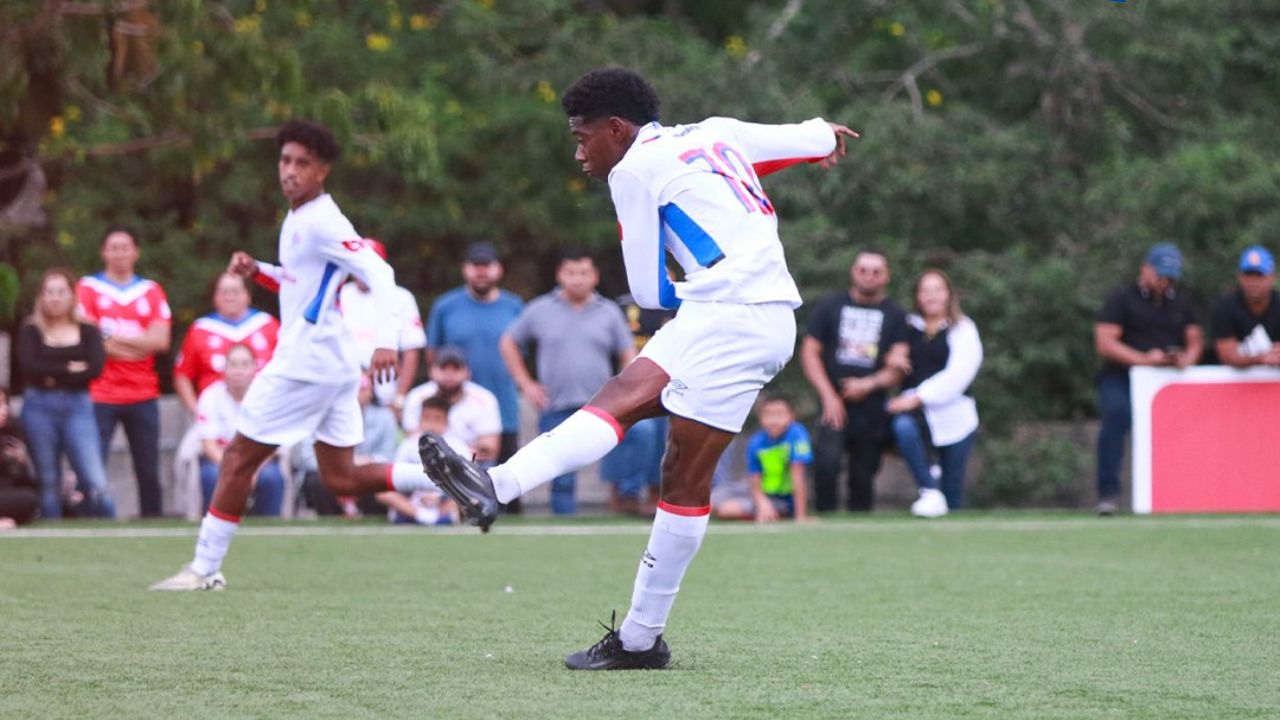Campeón de Reservas con Olimpia pide oportunidad para el primer equipo